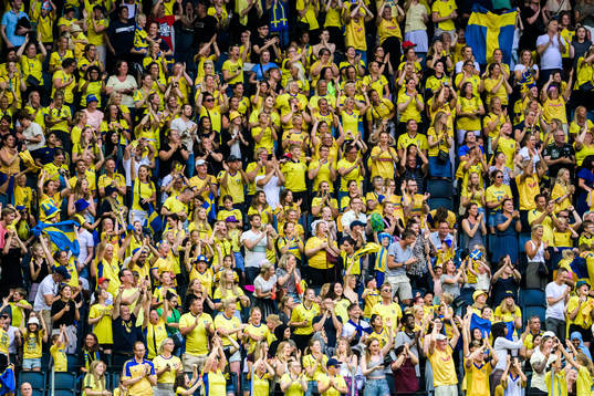 Swedish supporters celebrate