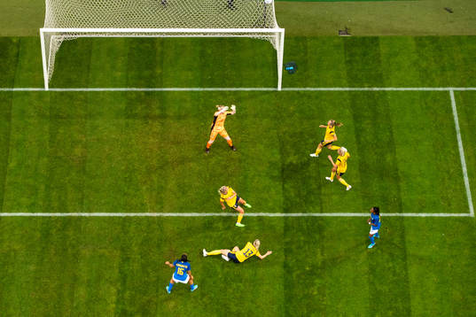 goalkeeper Hedvig Lindahl of Sweden