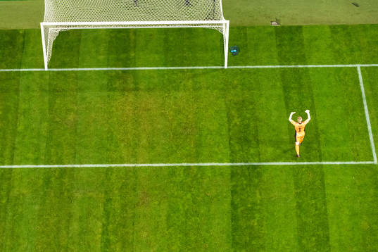 goalkeeper Hedvig Lindahl of Sweden celebrate