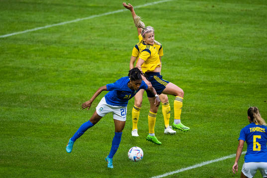 Kerolin of Brazil and Hanna Glas of Sweden