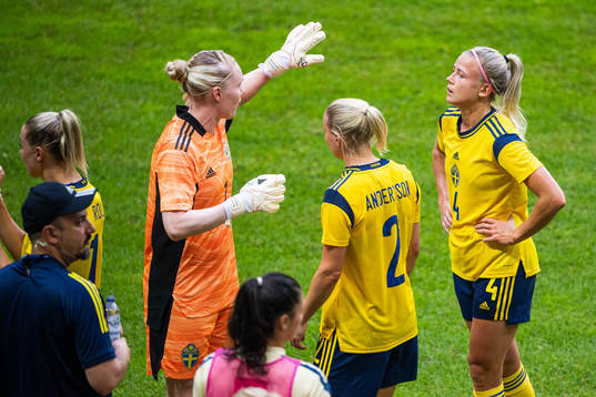 goalkeeper Hedvig Lindahl, Jonna Andersson and Hanna Glas