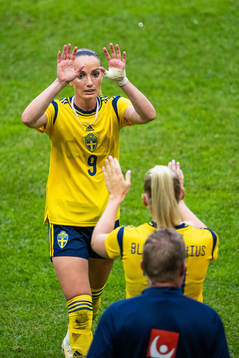 Kosovare Asllani is substituted off for Stina Blackstenius