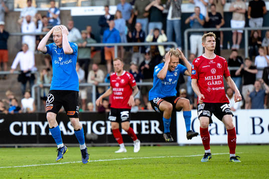 Halmstads Pontus Carlsson deppar