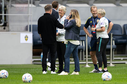Pia Sundhage, head coach of Brazil, and Peter Gerhardsson,