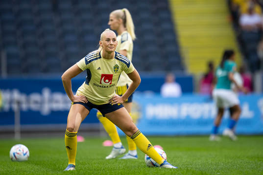 Stina Blackstenius of Sweden