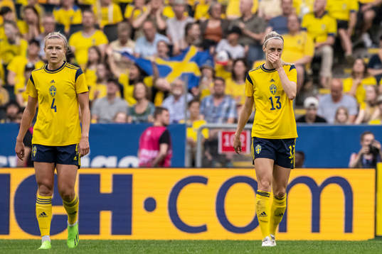Hanna Glas and Amanda Ilestedt of Sweden look dejected