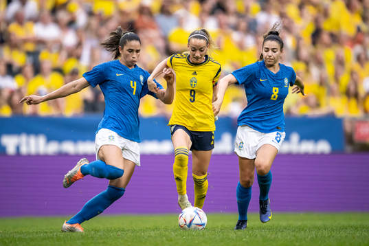 Rafaelle of Brazil, Kosovare Asllani of Sweden and Angelina