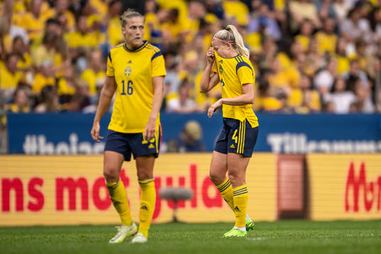 Hanna Glas of Sweden looks dejected