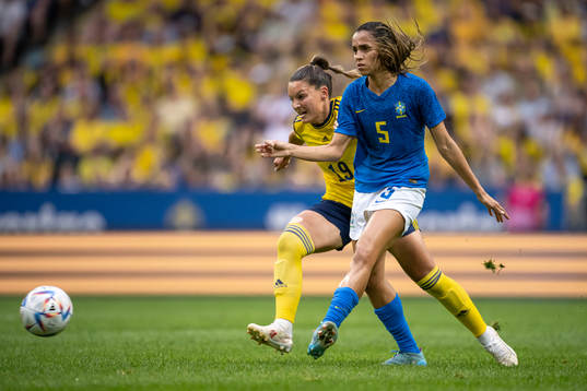 Johanna Rytting Kaneryd of Sweden and Duda S of Brazil