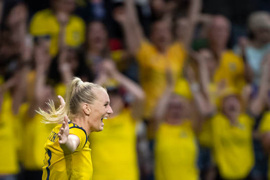 Stina Blackstenius of Sweden celebrates