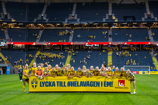 Players of Sweden celebrate