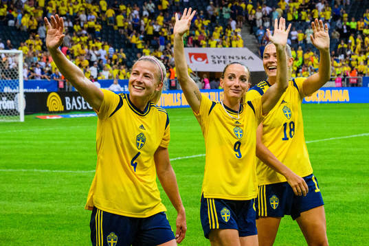 Hanna Glas, Kosovare Asllani and Fridolina Rolfö of Sweden
