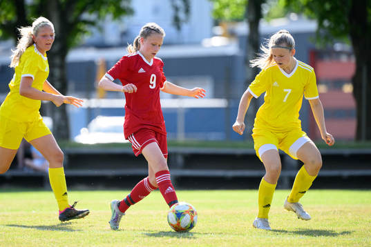 Ella Lundin och Alice Sjöberg