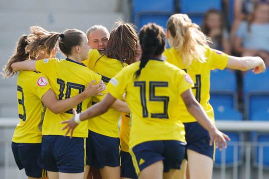 Players of Sweden celebrate