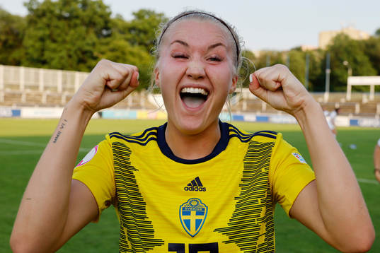 Felicia Jastré Högberg of Sweden celebrates