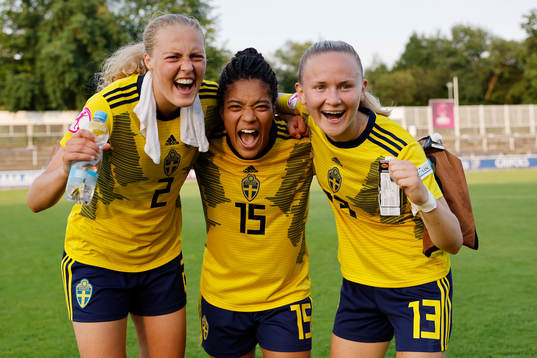 Elma Junttila Nelhage, Evelina Duljan and Matilda Vinberg