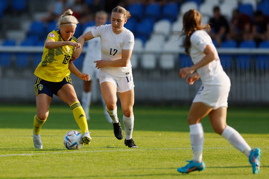 Felicia Jastré Högberg of Sweden  and Lucia Kendall of