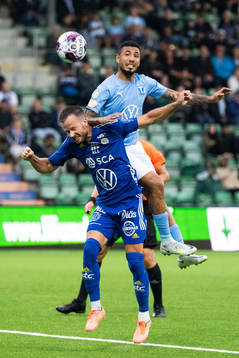 Sundsvalls Robert Lundström och Malmö FFs Sergio Pena