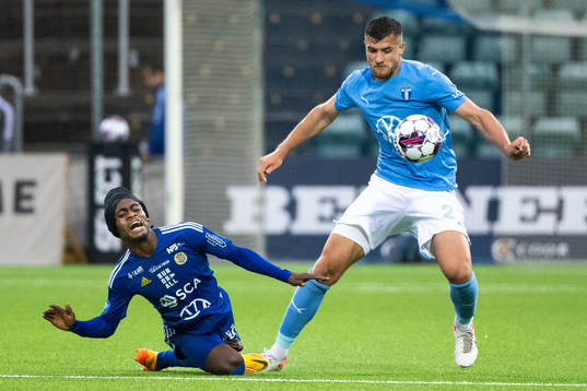 Sundsvalls Ronlado Damus och Malmö FFs Matej Chalus