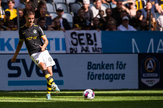 s Mikael Lustig