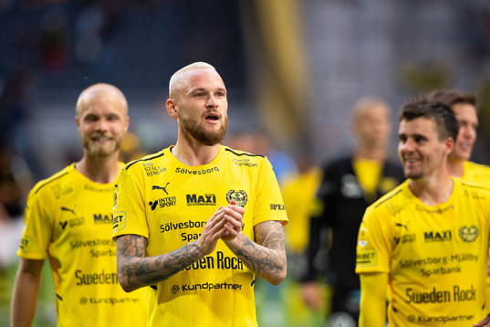Mjällbys Adam Ståhl jublar