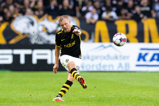 s Sebastian Larsson