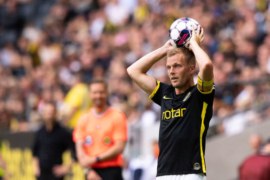s Sebastian Larsson