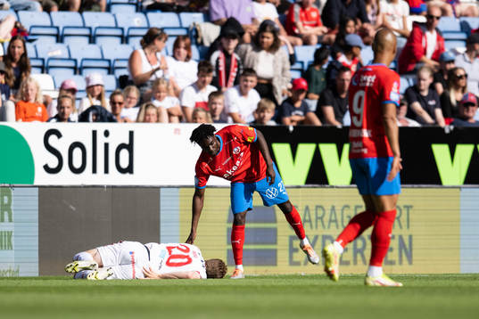 Kalmars Oliver Berg har ont