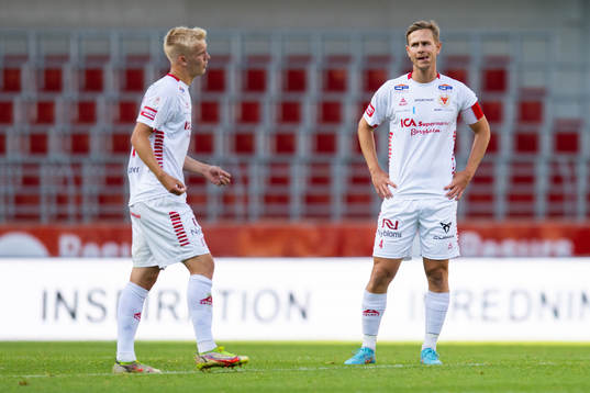 Kalmars Erik Israelsson deppar