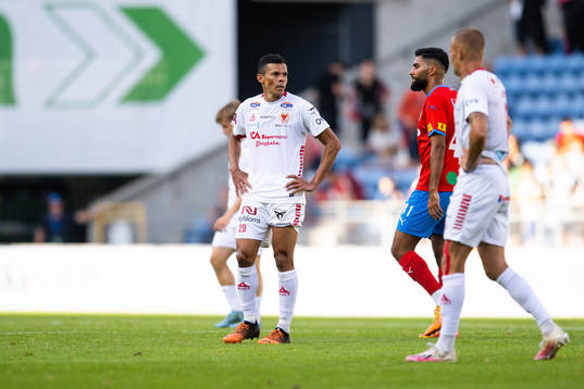 Kalmars Romario Pereira Sipiao deppar