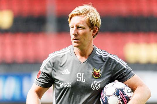 assisterande tränare Stefan Larsson