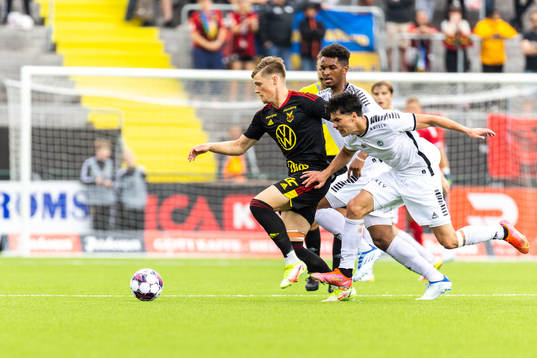 Östersunds Sebastian Karlsson Grach och Utsiktens William