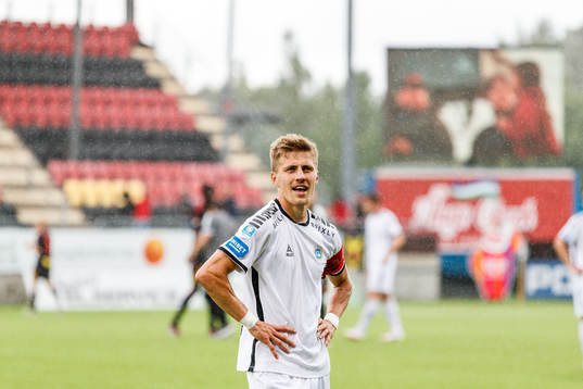 Utsiktens Erik Westermark jublar