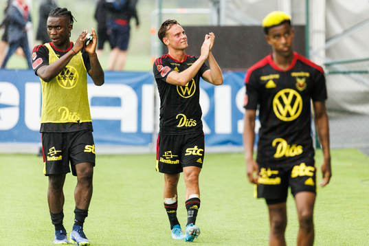 Östersunds Cesar Weilid tackar publiken