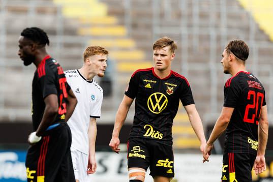 Utsiktens Markus Björkqvist i dispyt med Östersunds Felix