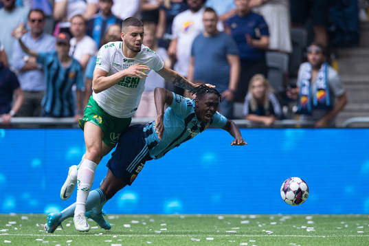 Hammarbys Edvin Kurtulus och Djurgårdens Joel Asoro