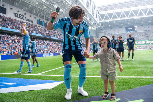 Djurgårdens Gustav Wikheim jublar