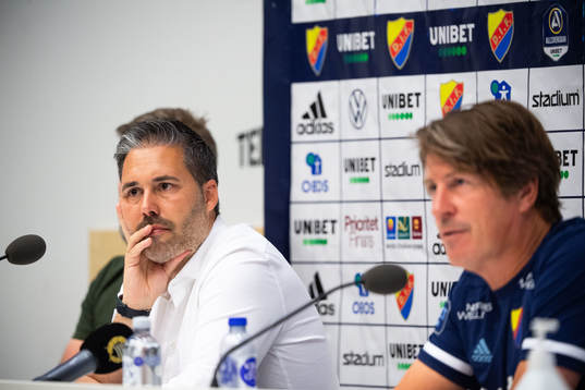 Hammarbys tränare Martí Cifuentes och Djurgårdens
