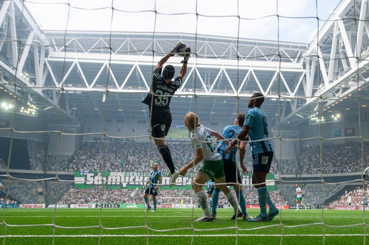 Djurgårdens målvakt Jacob Widell Zetterström