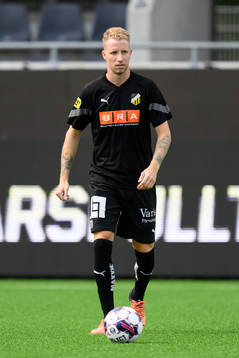 Häckens Samuel Gustafson innan fotbollsmatchen i