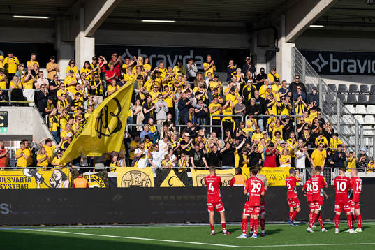 Elfsborgs spelare tackar supportrarna