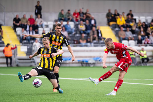 Häckens Tomas Olai Totland och Elfsborgs Jacob Ondrejka