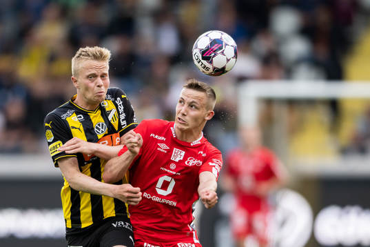 Häckens Tomas Olai Totland och Elfsborgs Jacob Ondrejka