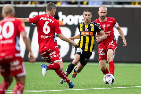 Häckens Leo Bengtsson och Elfsborgs Johan Larsson