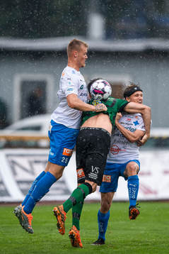 Värnamos Victor Eriksson och William Kenndal mot Varbergs