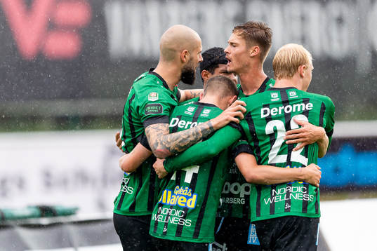 Varbergs spelare jublar