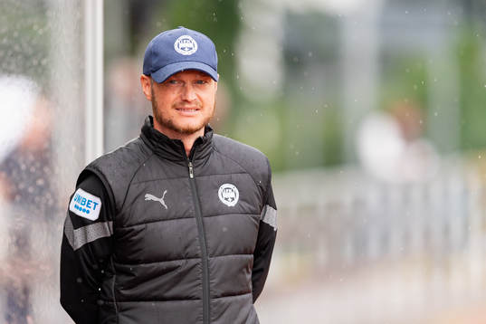 Värnamos tränare Kim Hellberg före fotbollsmatchen i