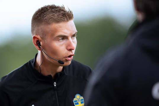 Fjärdedomare Philip Lindh