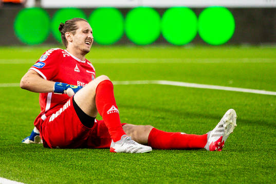 Sirius målvakt David Mitov Nilsson har ont