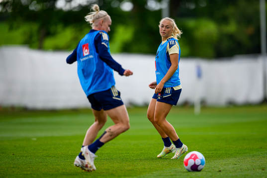 Caroline Seger and Hanna Bennison